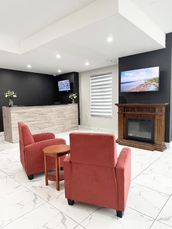 Premier Inn & Suites - Downtown Hamilton Esterno foto